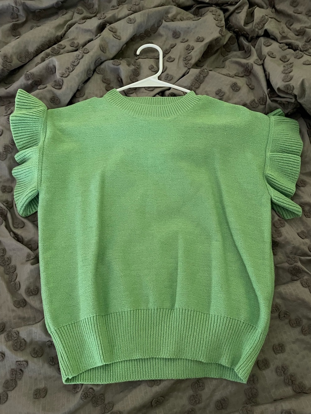 Women’s Green Ruffle Sleeve Sweater Top
